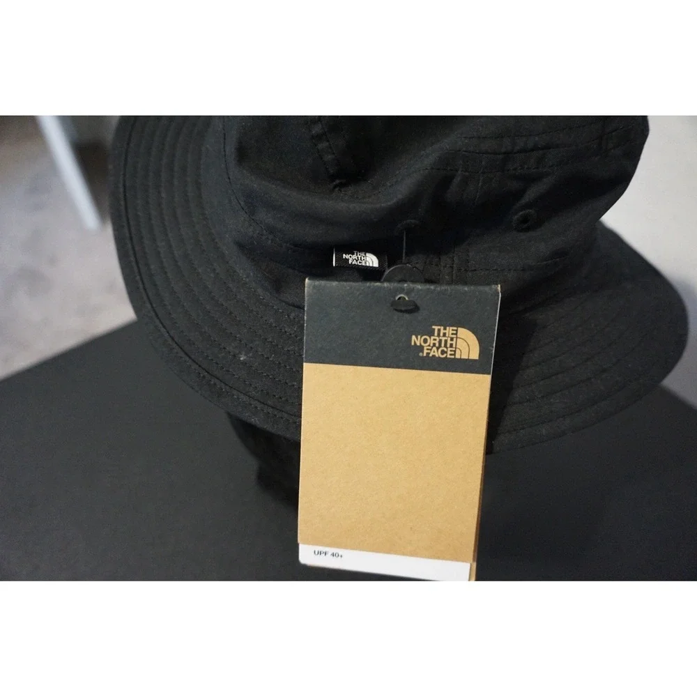 The North Face Kid's Black Bucket Hat NWT Size Medium UPF 40+